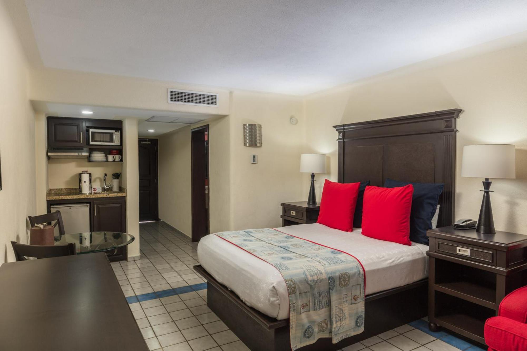มารีนา เฟียสตา รีสอร์ต แอนด์ สปา Hotel กาโบซานลูกัส ภายนอก รูปภาพ